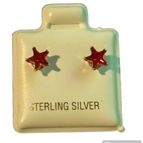 ⭐️  NEW! Sterling Silver Red Stars Stud Earrings - Picture 1 of 2